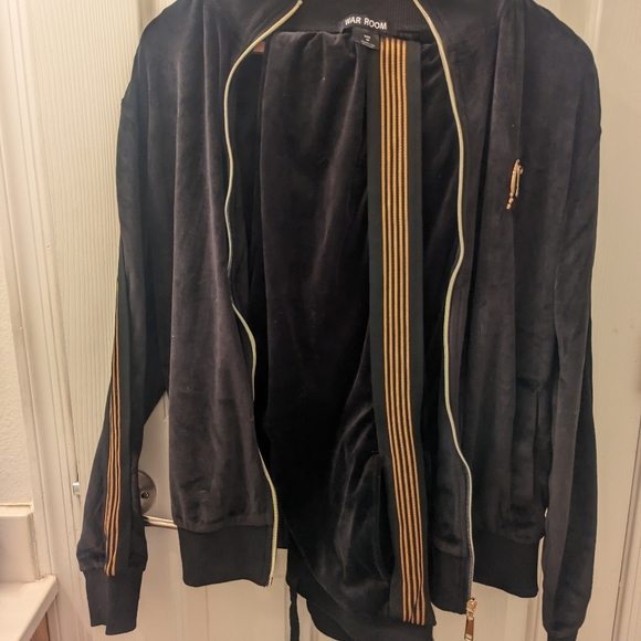 War Room Tracksuit - Picture 2 of 4